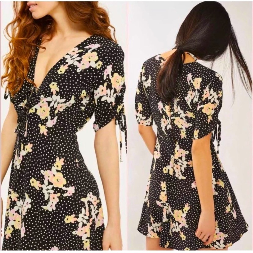 EUC TOPSHOP Floral Spot Tie Tea Dress Size 6